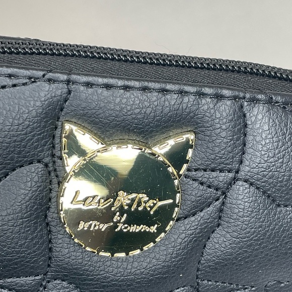 Luv Betsey Johnson Black Cat Embossed Wristlet with shoulder strap - Picture 2 of 9